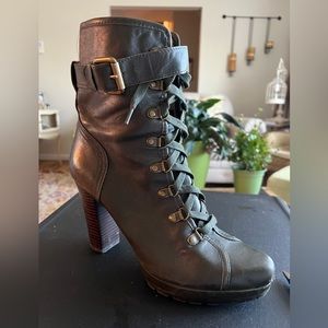 Army green boots size 10